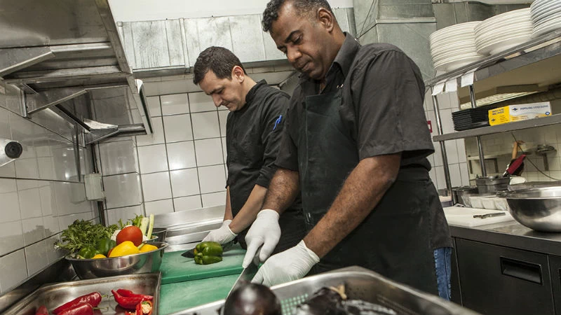 Το Refugee Food Festival στρώνει διαπολιτισμικό τραπέζι - εικόνα 1