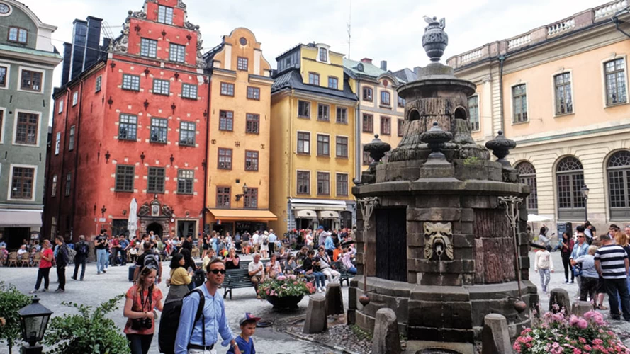 Ιδιαίτερο μεσααιωνικό χρώμα έχει  η Παλιά Πόλη της Στοκχόλμης