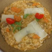 Ντοματόρυζο με άγρια μανιτάρια και γραβιέρα Νάξου