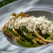 Ραβιόλι με σάλτσα καλτσουνιού (του σεφ Νικόλα Σταυρακάκη)