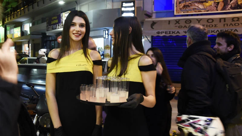 Τα μέλη του THE PASS by Schweppes είδαν πρώτοι το απολαυστικό «Ο κόσμος σου ανήκει» και γνώρισαν από κοντά τον Ρομέν Γαβράς - εικόνα 2