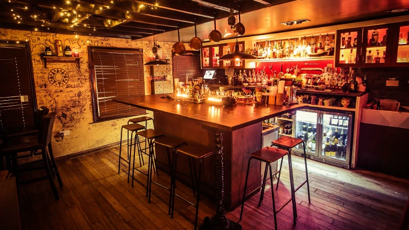 Σε αυτά τα bar του Λονδίνου θα πιείτε τα καλύτερα κοκτέιλ - εικόνα 1