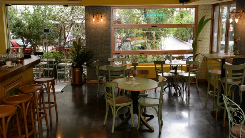 Το «Raraou» είναι το νέο resto-bar στα Εξάρχεια - εικόνα 3