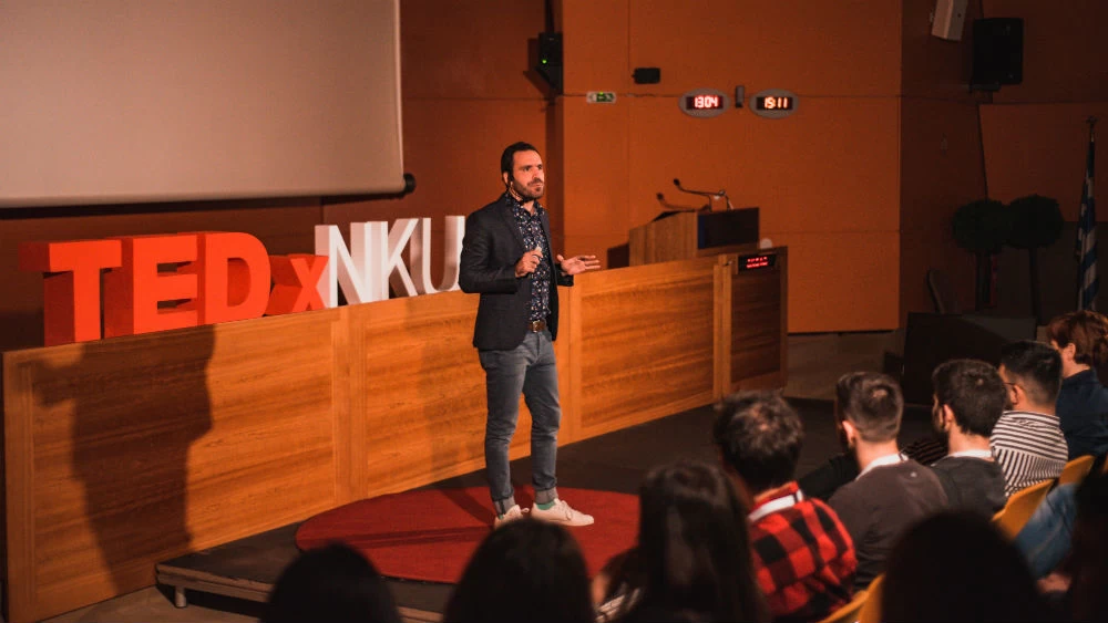 ΤEDxNKUA: Μια καθοδήγηση στα χαώδη μονοπάτια του σήμερα με λάβαρο τη γνώση - εικόνα 3