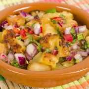 Salsa με ανανά και κόκκινες πιπεριές