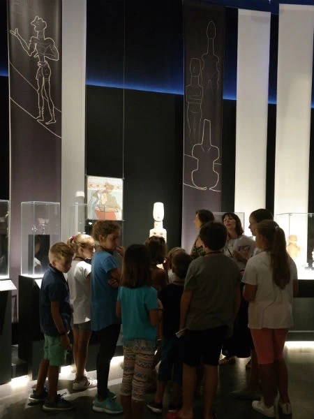 Τα παιδιά βουτούν στην Ιστορία και την Τέχνη στο Εθνικό Αρχαιολογικό Μουσείο - εικόνα 1