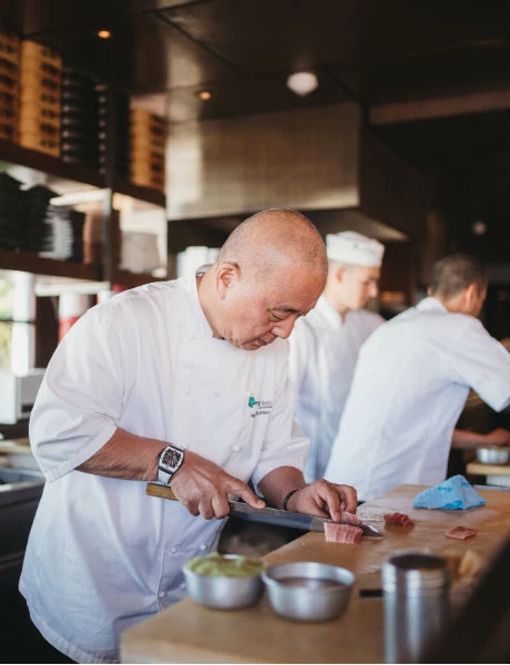 Nobu Matsuhisa: «Το ελληνικό φαγητό έχει τη δυναμική να εμπνεύσει όλο τον κόσμο» - εικόνα 2