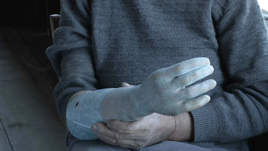 Giorgi Gago Gagoshidze, The Invisible Hand of My Father (2019), film still, courtesy the artist 