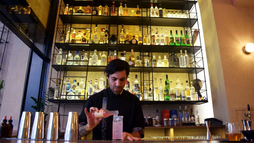 Νέα bar concepts για να βγάλουμε το καλοκαίρι στην Αθήνα - εικόνα 3