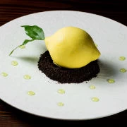 Cremeux μοσχολέμονο (λάιμ) με σος σοκολάτα