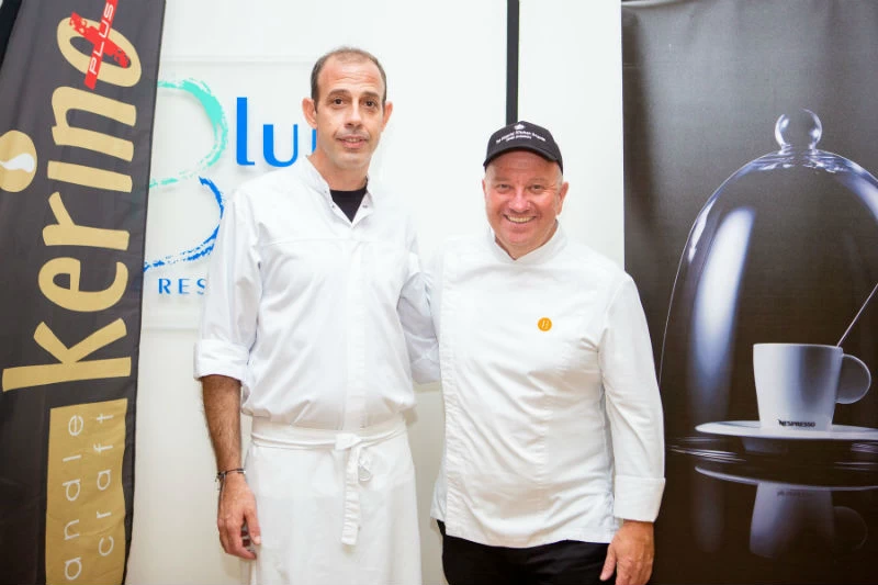 O chef Ηλίας Κακούρης και ο guest Έκτορας Μποτρίνι
