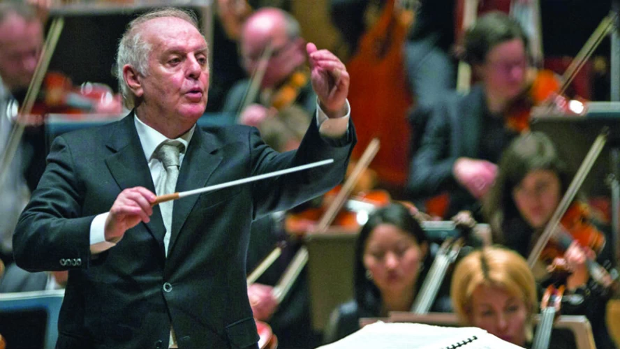 Ο Daniel Barenboim θα διευθύνει την Ορχήστρα του Βερολίνου στην επετειακή συναυλία στην Πύλη του Βρανδεμβούργου.
