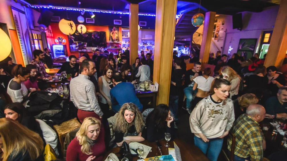 Τα καλύτερα pre-Christmas parties στα μπαρ της πόλης - εικόνα 4