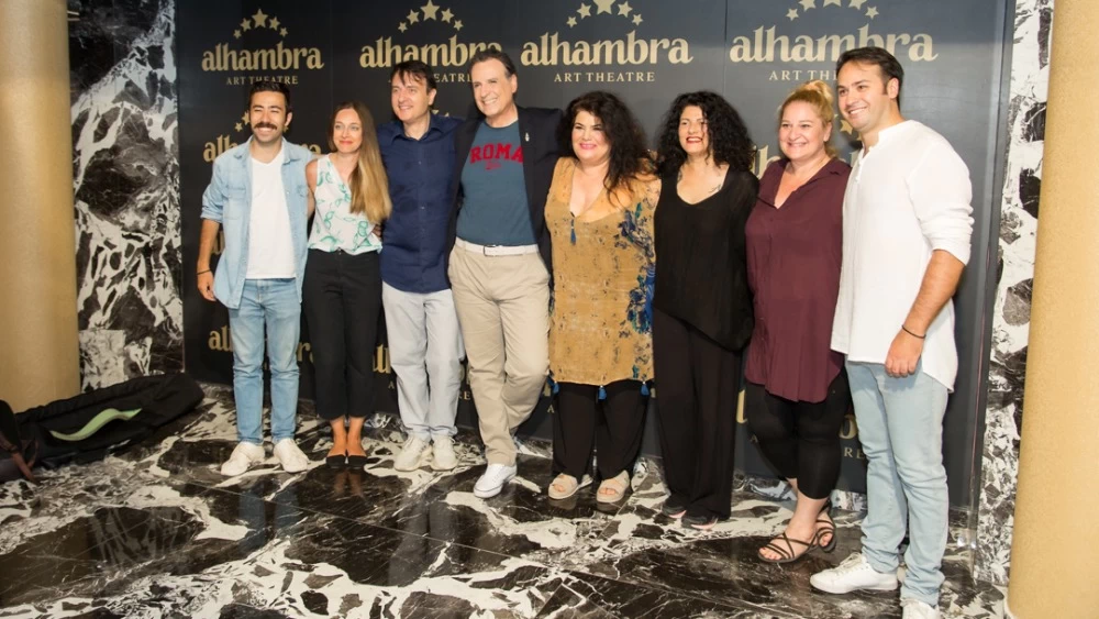«Ο Κλέαρχος, η Μαρίνα και ο Κοντός» έρχεται τον Οκτώβριο στο θέατρο Alhambra - εικόνα 1
