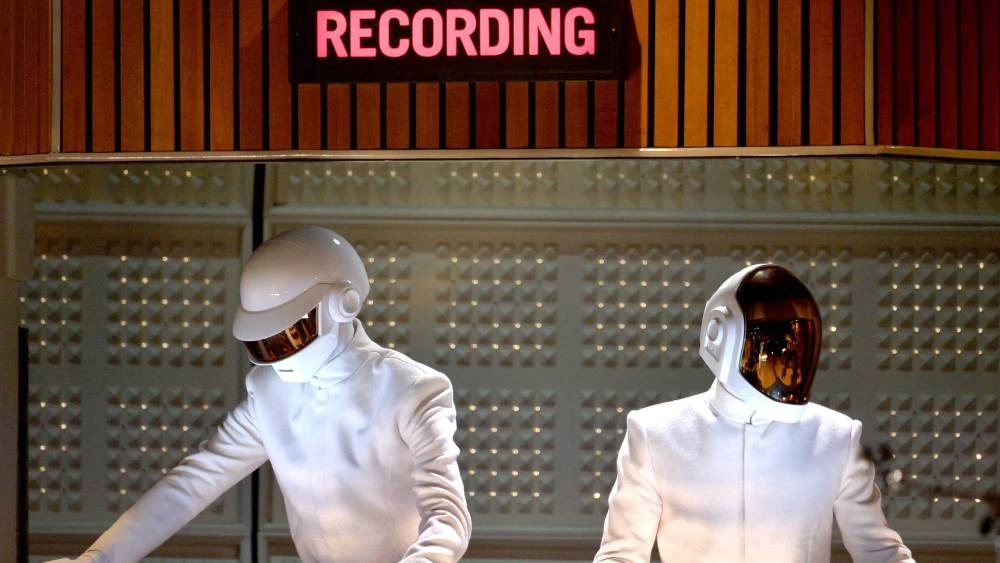 Το ντοκιμαντέρ-αφιέρωμα στους Daft Punk έρχεται στο Ertflix - εικόνα 1