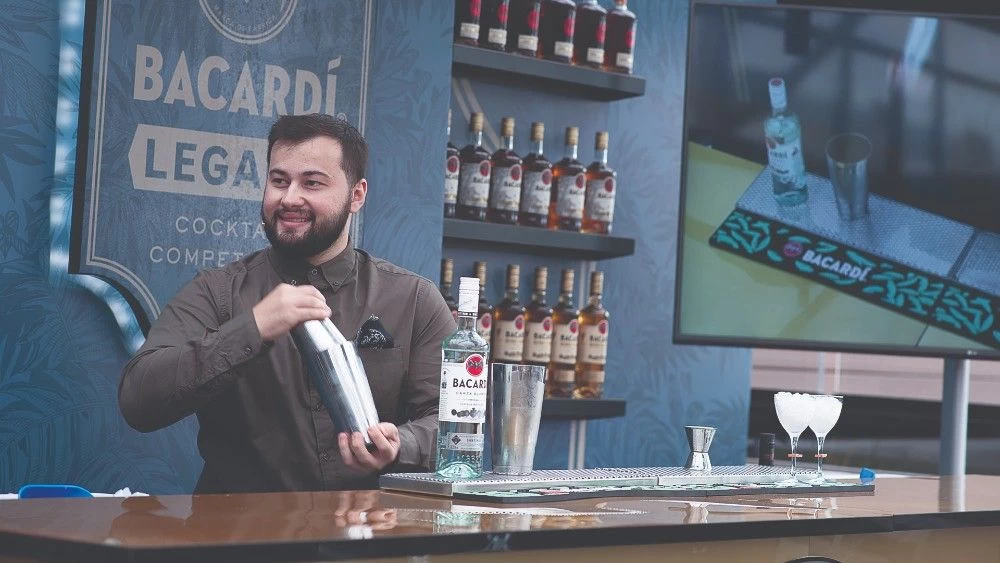 Η νέα γενιά του bartending μιξάρει δημιουργικότητα και φιλοξενία - εικόνα 2