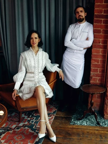 Η Matilda Shnurova με τον σεφ Igor Grishechkin. © Anton Rudzat