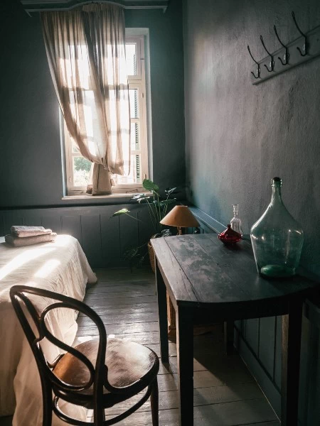 "1900 Hotel": Ένα ιστορικό αρχοντικό έγινε boutique hotel στη Σύμη - εικόνα 2