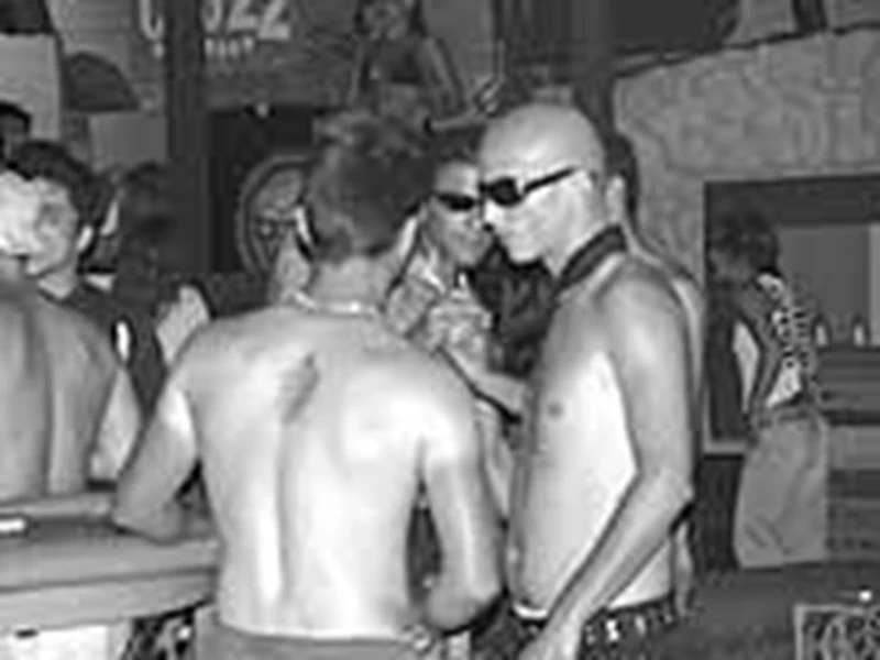 ΠΗΓΑΜΕ ΣΤΟ FREE2GO CLUB 22 - ΣΑΝΤΟΡΙΝΗ - εικόνα 1