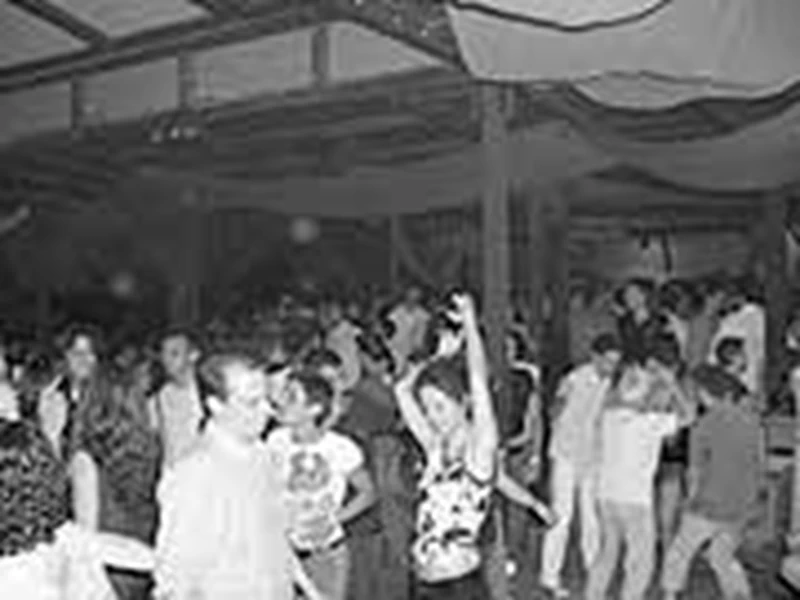 ΠΗΓΑΜΕ ΣΤΟ FREE2GO CLUB 22 - ΣΑΝΤΟΡΙΝΗ - εικόνα 2