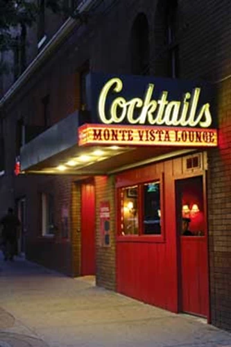 Highlight της νυχτερινής ζωής του Flagstaff τα cocktails συνοδεία karaoke στο ιστορικό «Monte Vista»